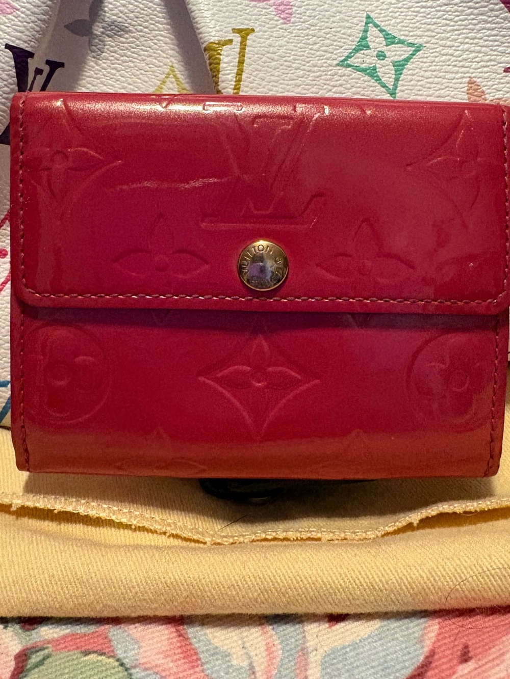 Louis Vuitton LV Vernis Coral Red Ludlow Compact Wallet Authentic